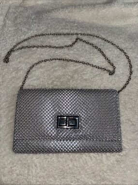 Jessica McClintock Silver shoulder bag perfect for proms & formal events.